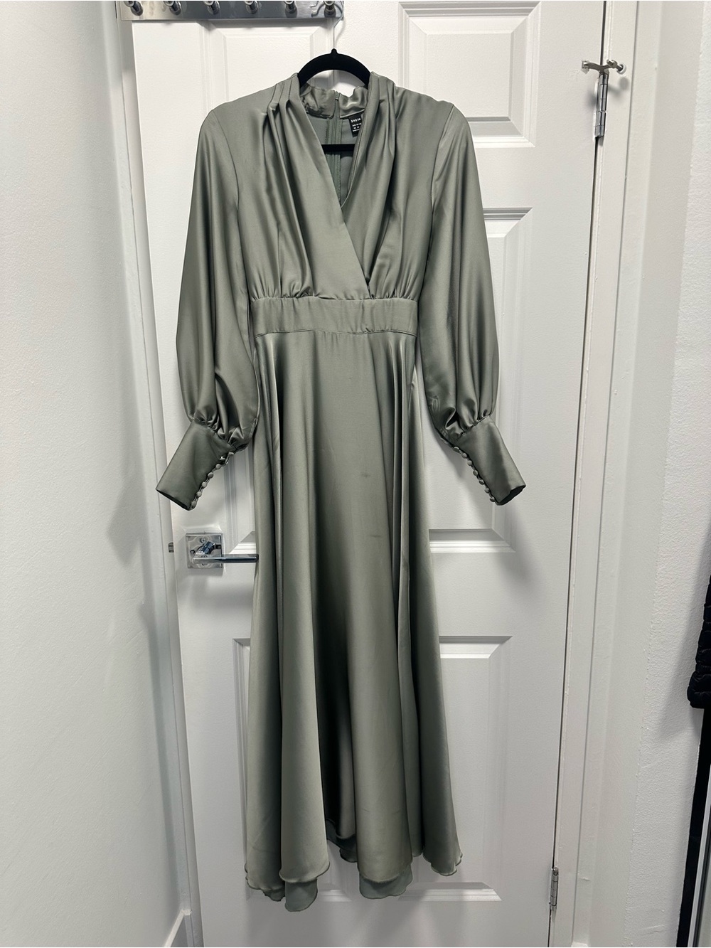 SHEIN Sage Green Long Sleeve V-Neck Midi Dress